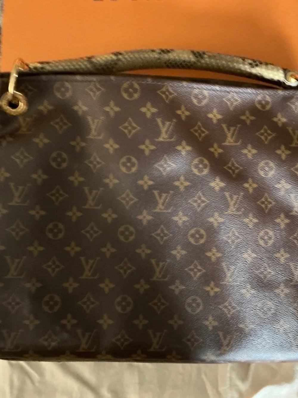 Rare Louis Vuitton Artsy M/M Python strap exotic